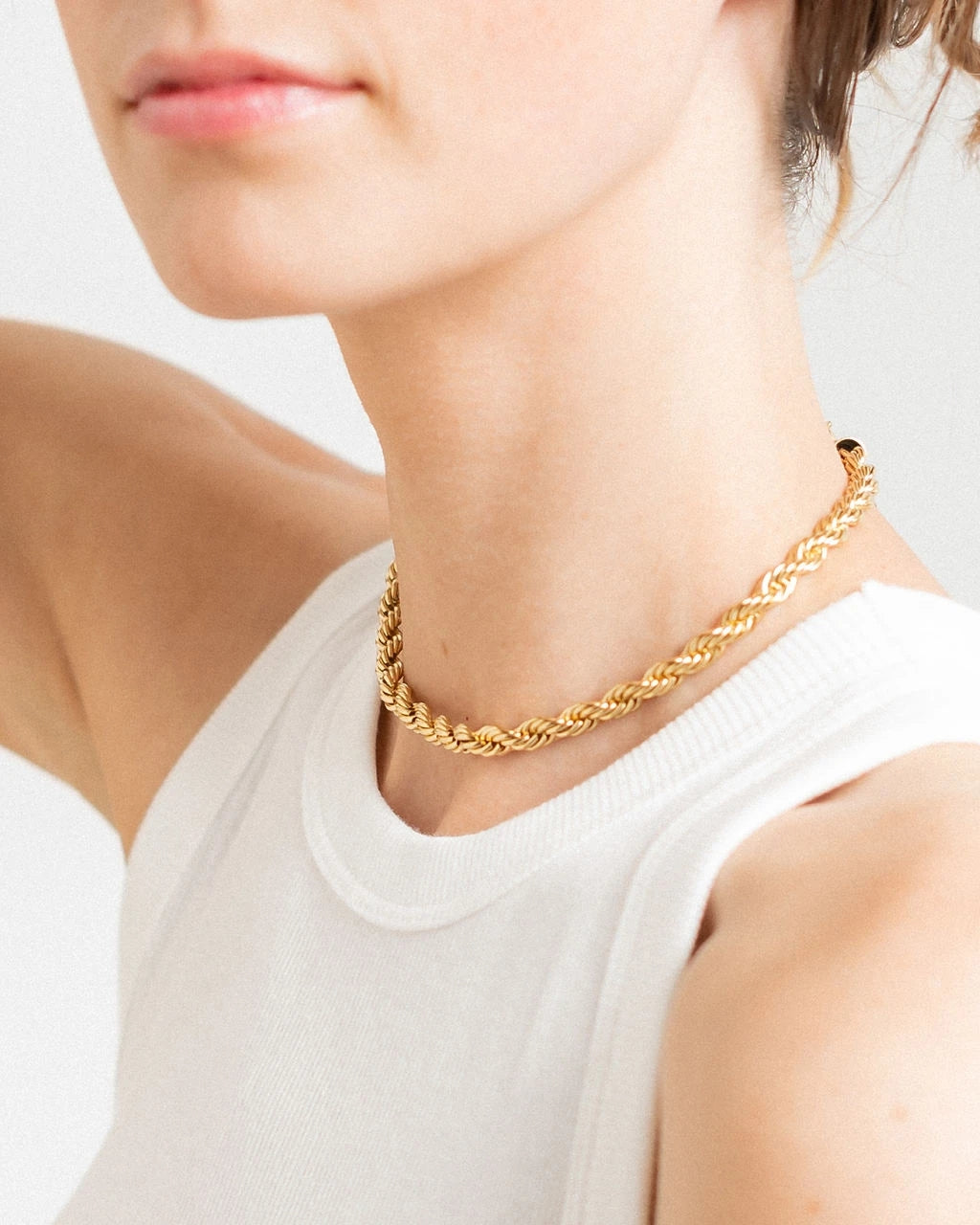 Twisted Chain Choker