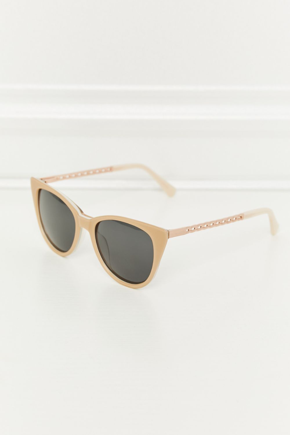 Cat-Eye Frame Sunglasses