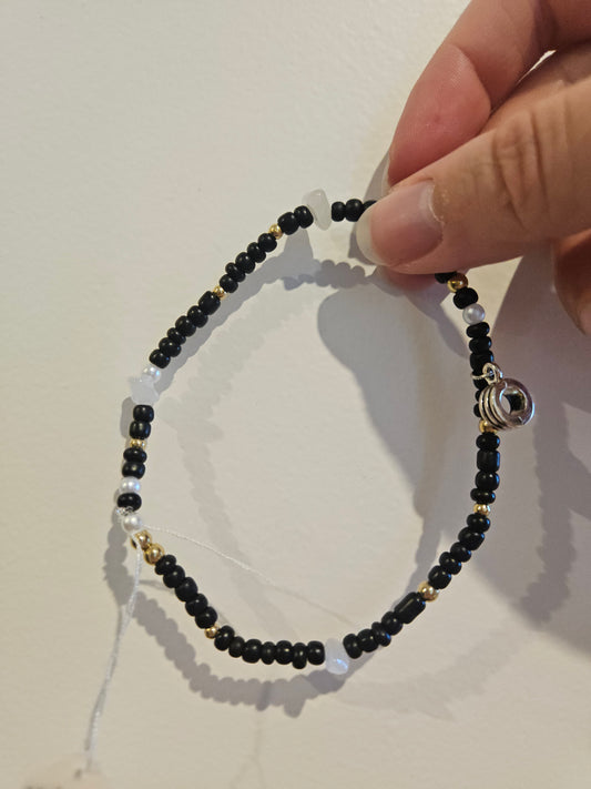 Gemstone and Seed Bead Anklets Mystery - Milky Quartz